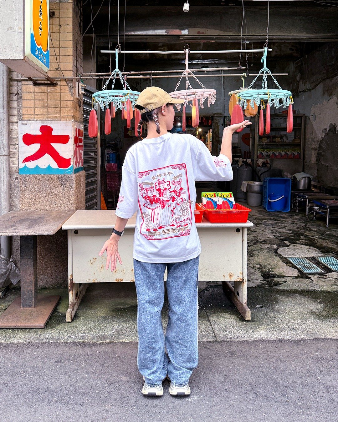 财子寿三姊妹刺绣T恤/ 唐葫芦姑娘 - 中性连帽卫衣/T 恤 - 其他人造纤维 
