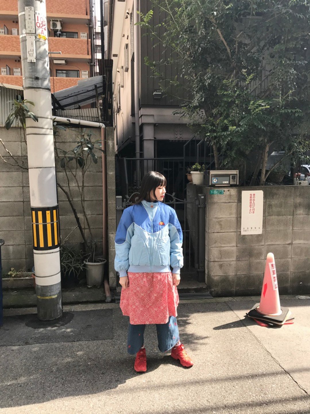 日本制蓝色双面穿外套(新品附吊牌)F3649(生日礼物/圣诞礼物) - 女装休闲/机能外套 - 其他人造纤维 蓝色
