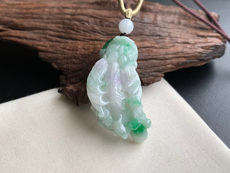 快速出货 免费开光 天然A货缅甸玉翡翠招财飞天貔貅项链 白底青 - 项链 - 玉石 多色