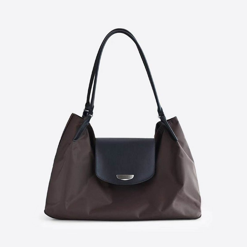 全新大容量真皮拼接托特包 | 防水防污輕量尼龍 | 撞色單肩旅行包 - 侧背包/斜挎包 - 真皮 多色