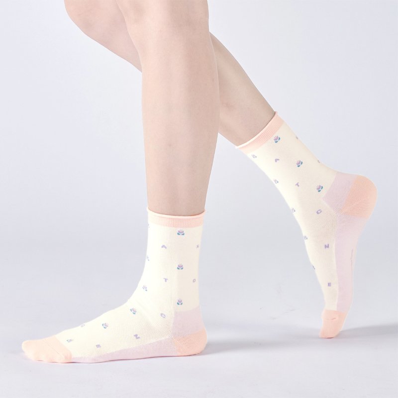 喃喃细语 中筒袜 - 米(M) - 袜子 - 棉．麻 白色