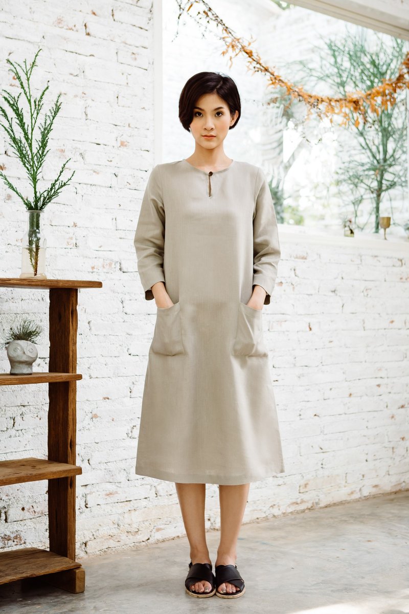 气质素色洋装双口袋-米色 - 洋装/连衣裙 - 棉．麻 卡其色