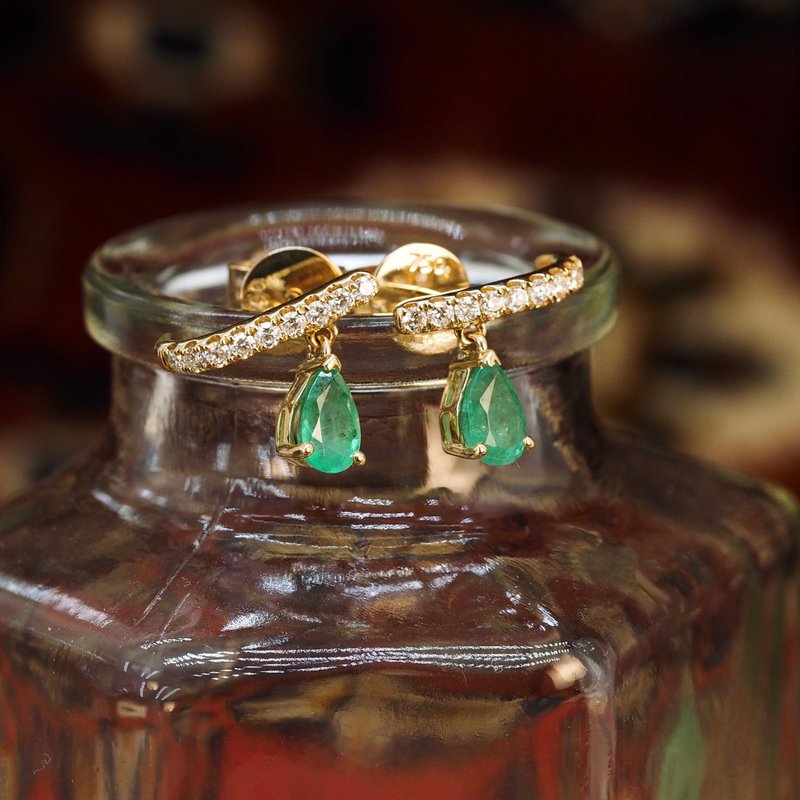 18K金祖母绿梨形钻石条形耳环 18K Gold Dangling Emerald Pear D - 耳环/耳夹 - 贵金属 