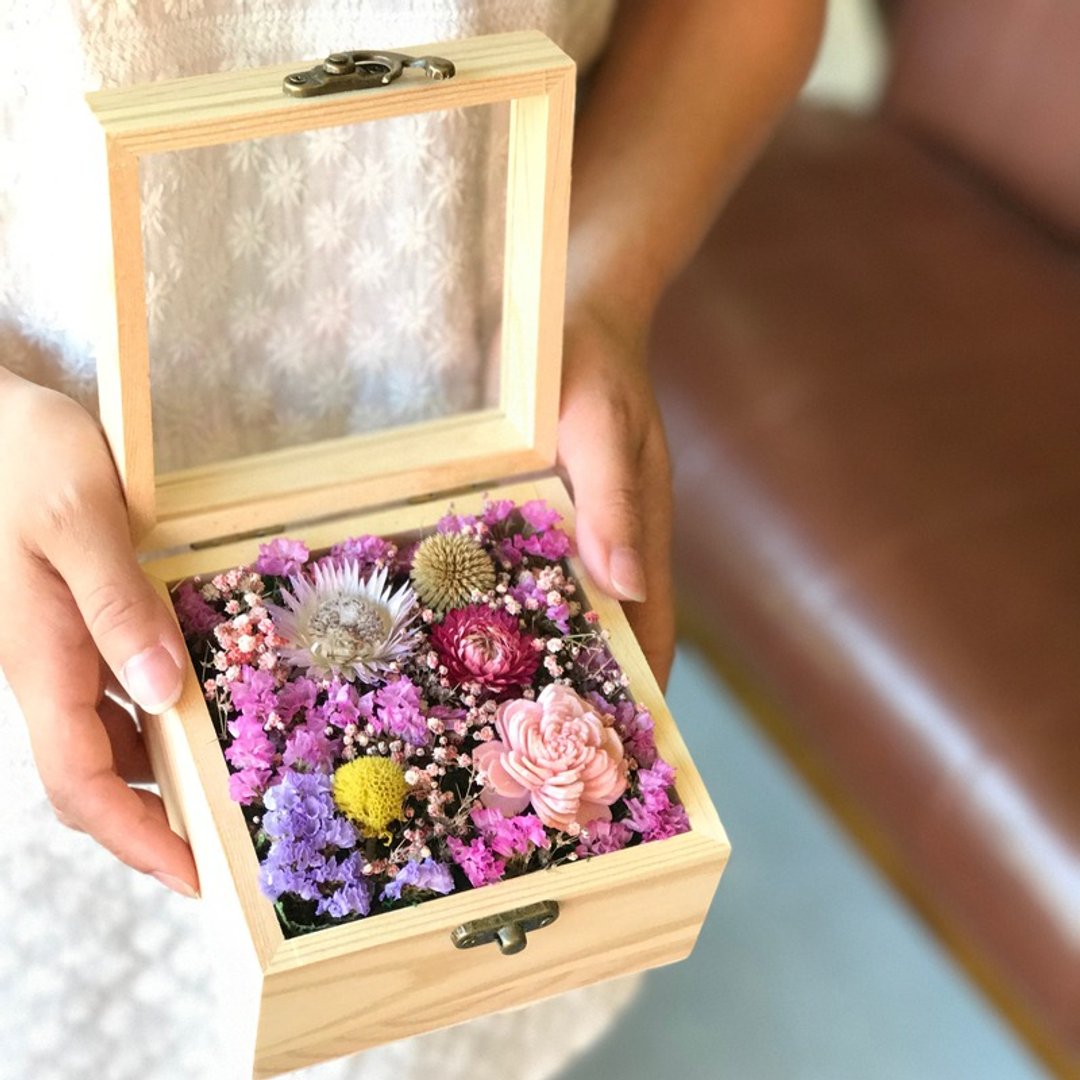 璎珞庄园*婚礼小物*不凋花.永生花.干燥花*GIFT*​礼物小物G54/干燥花花束/情人节/毕业季/干燥花花盒 - 植栽/盆栽 - 纸 