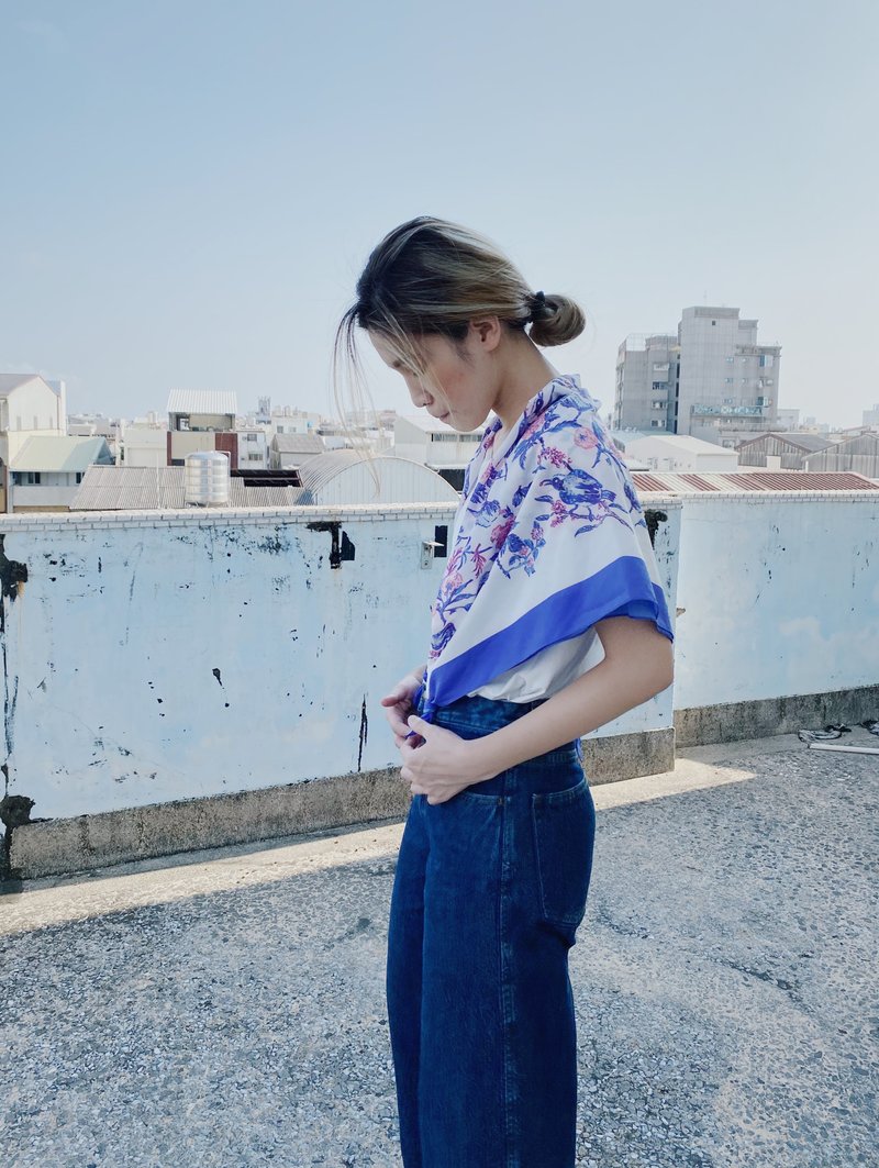 sybil-ho 花与果实 100X100cm 方形大丝巾 - 丝巾 - 聚酯纤维 蓝色