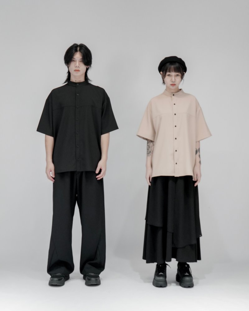 MUKK DESIGN 立领车线短袖衬衫-黑 - 男装衬衫 - 聚酯纤维 黑色