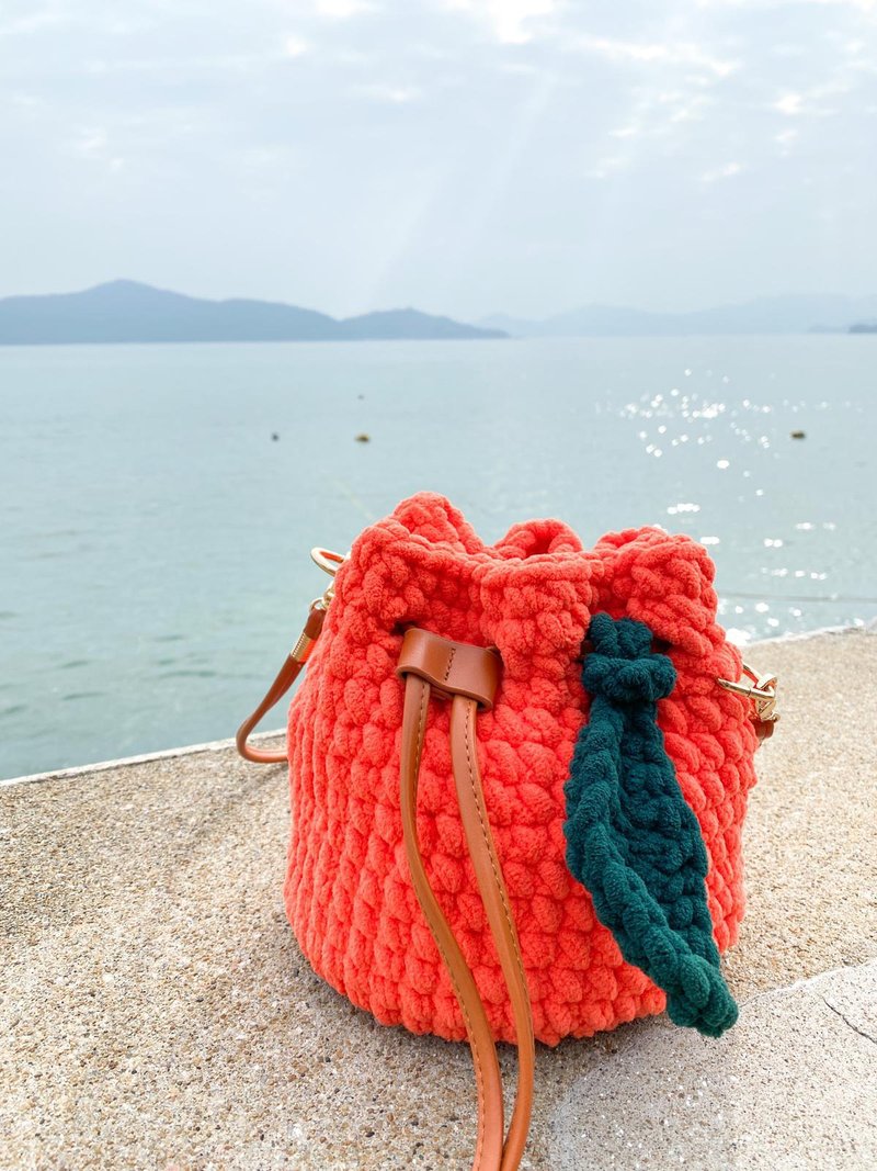 手工钩织大吉&柚子色水桶袋 - 束口袋双肩包 - 其他材质 橘色