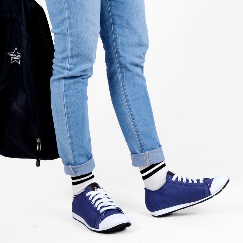 MIT【玩色休闲鞋-女款蓝】休闲鞋 舒适 简约 穿搭 - 女款休闲鞋 - 棉．麻 蓝色