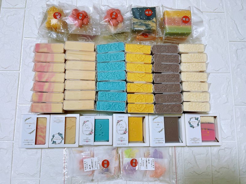 代制母乳皂/ 依兰蚕丝蛋白嫩肤皂 定制化订单 - 肥皂/手工皂 - 植物．花 粉红色