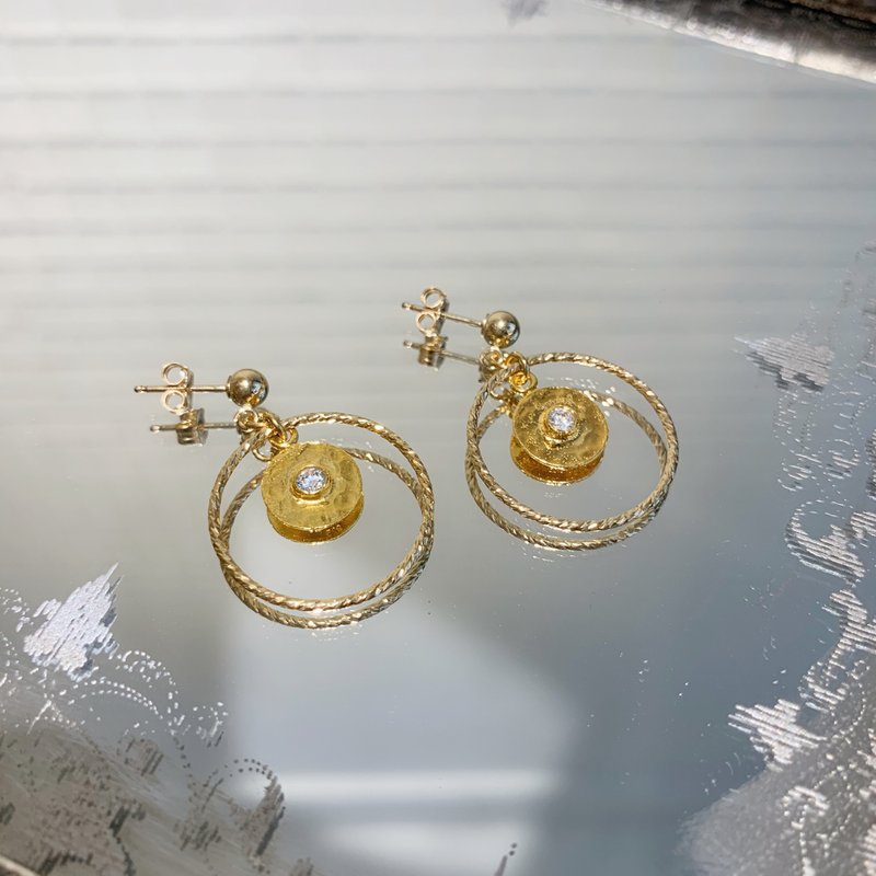 【绝版特惠】锆石圈圈耳环 - 耳环/耳夹 - 其他金属 金色