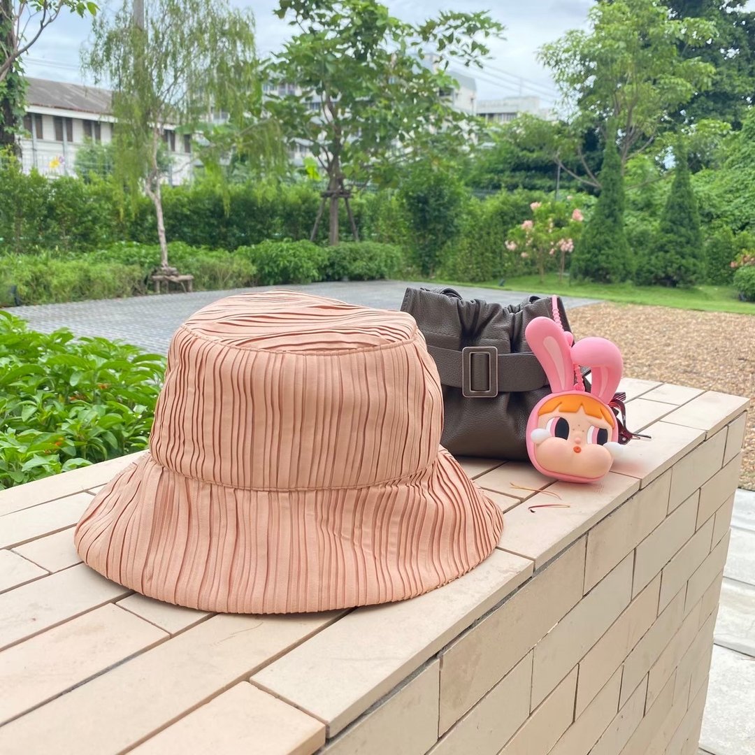 Wyllabrand Cappuccino Plissé Hat 渔夫帽 - 帽子 - 其他材质 粉红色