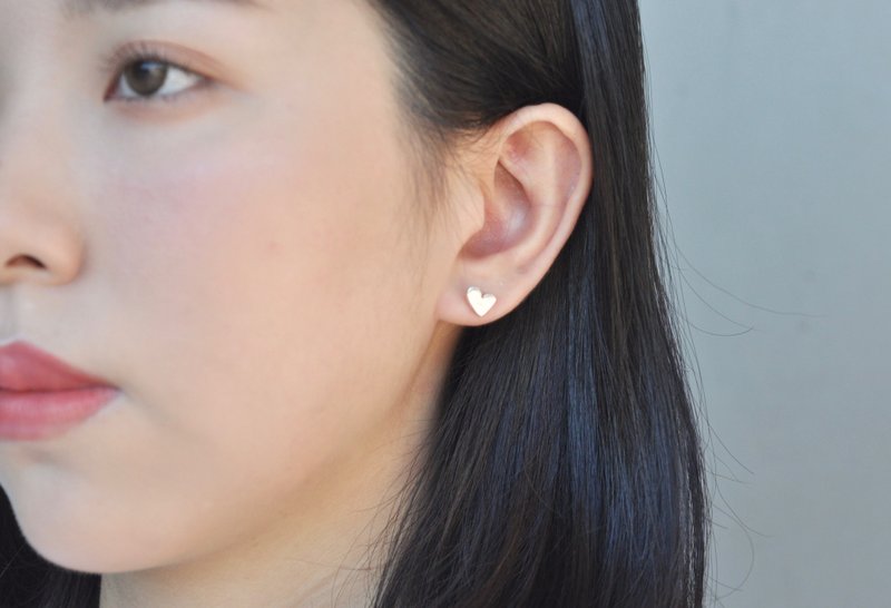 二毛银【几何图形厚版 不对称爱心型耳环】一对贩售 可以混搭 - 耳环/耳夹 - 银 银色