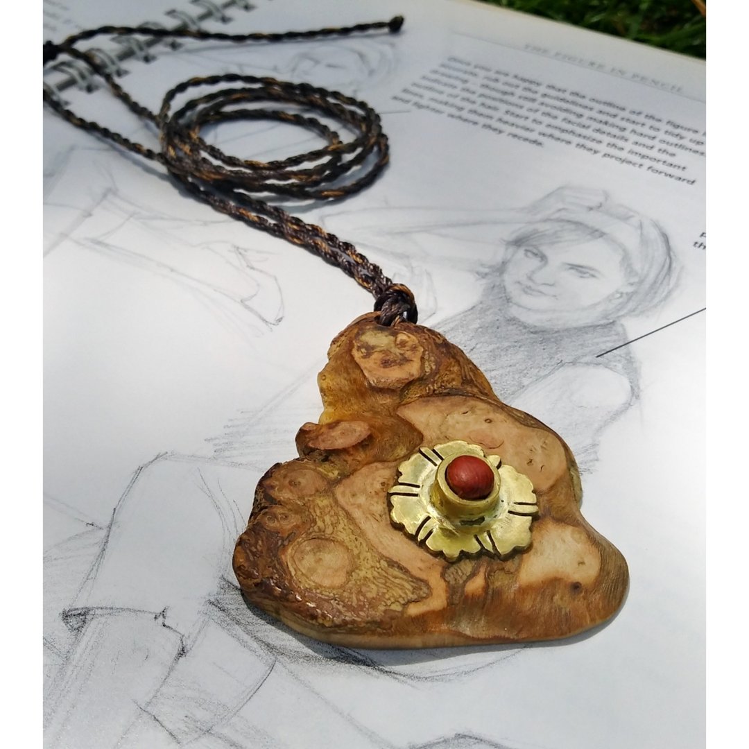 Wooden necklace with handmade brass flower for gift,  Soecial wooden necklace. - 项链 - 木头 