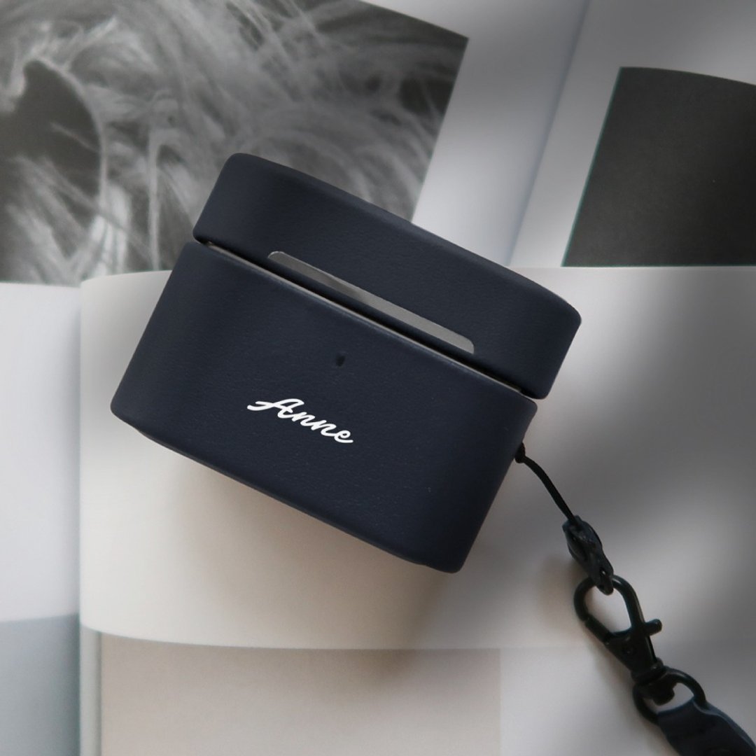 【定制化礼物】情人节礼物 记得美好 AirPods Pro 皮革防摔耳机壳 - 耳机收纳 - 塑料 黑色