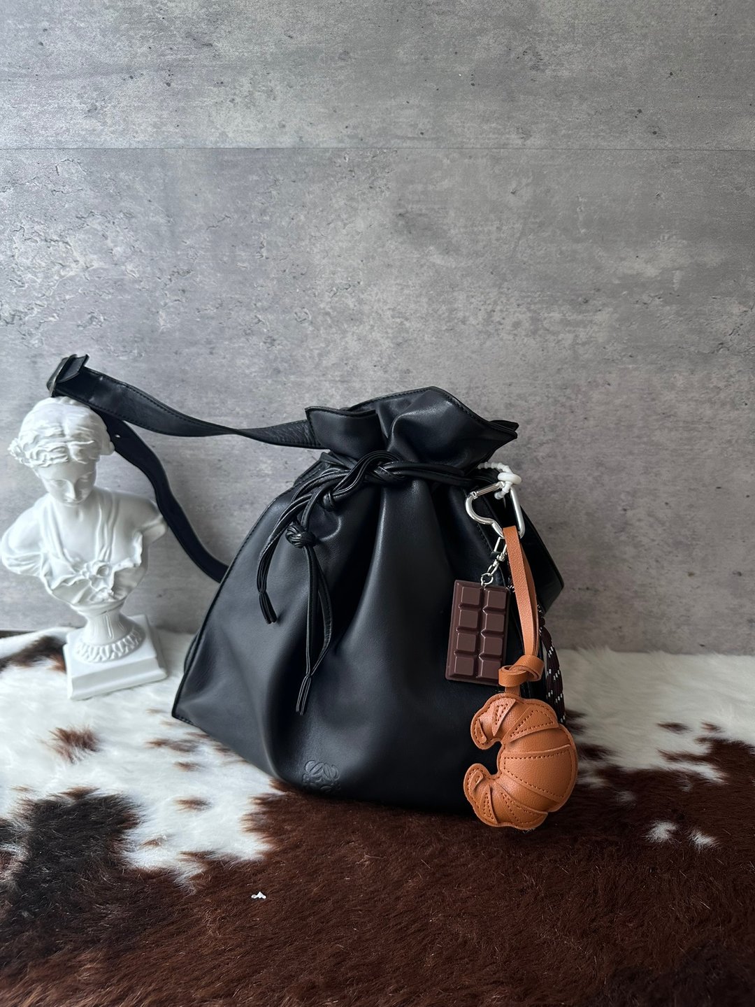 中古包 LOEWE 罗意威 黑色 Nappa 福袋 Hobo 肩背包 - 手提包/手提袋 - 真皮 黑色