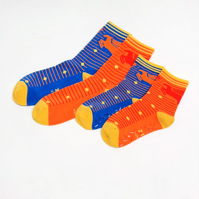 马力全开亲子袜 (艺术家联名款)2 尺寸 - 袜子 - 棉．麻 白色