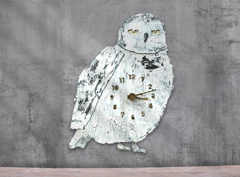 只有自由腿的雪鸮 常规尺寸时钟 木制摆钟 挂钟 - 时钟/闹钟 - 木头 白色