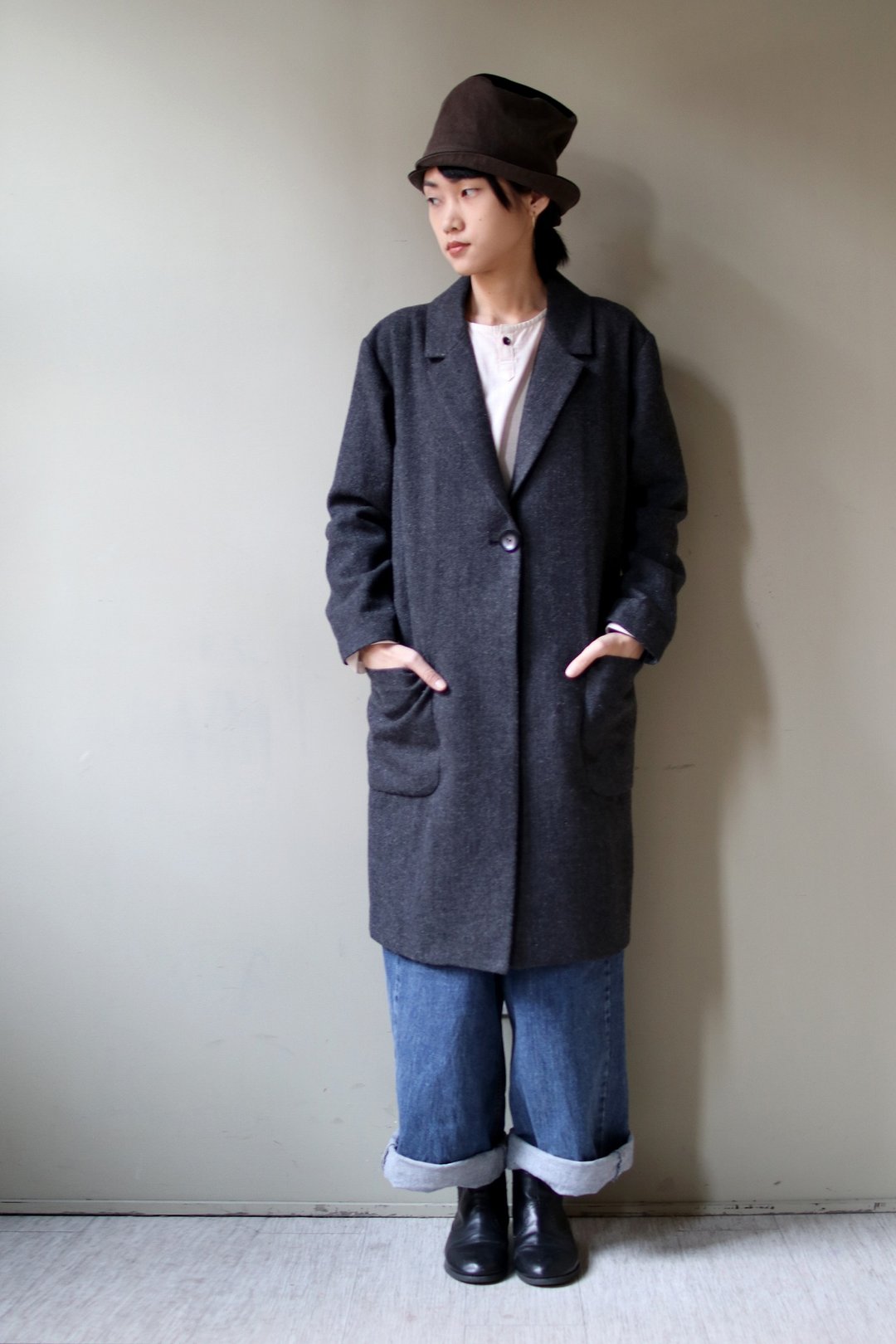 OMAKE 毛料西装长版外套 _灰黑人字纹 - 女装休闲/机能外套 - 羊毛 黑色