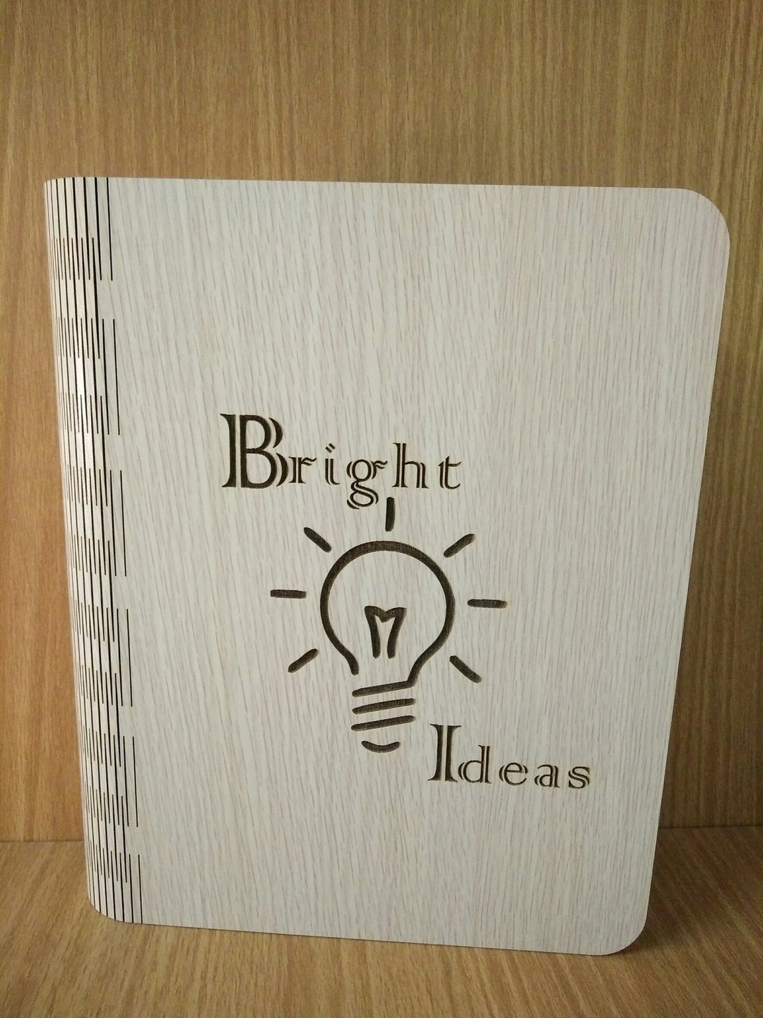 【定制化礼物】A5一体成型笔记本─Bright Ideas 手帐/文具/笔记 - 笔记本/手帐 - 木头 