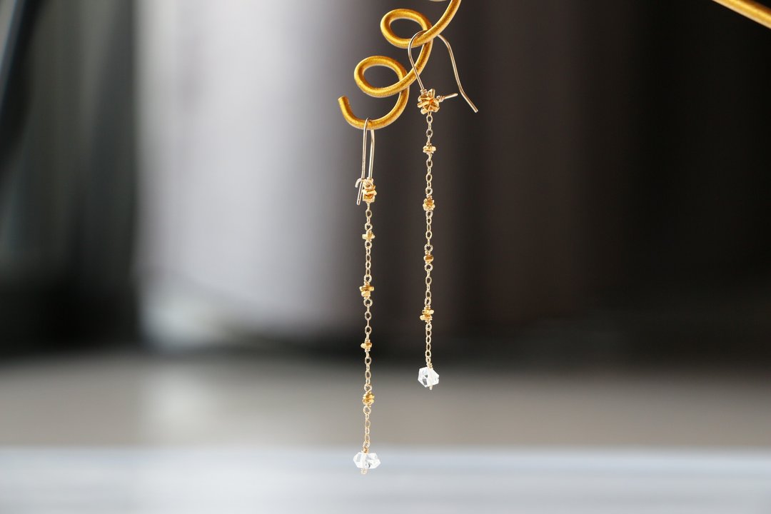 14 kgf - Herkimer diamond &amp; karen silver pierced earrings - 耳环/耳夹 - 宝石 金色