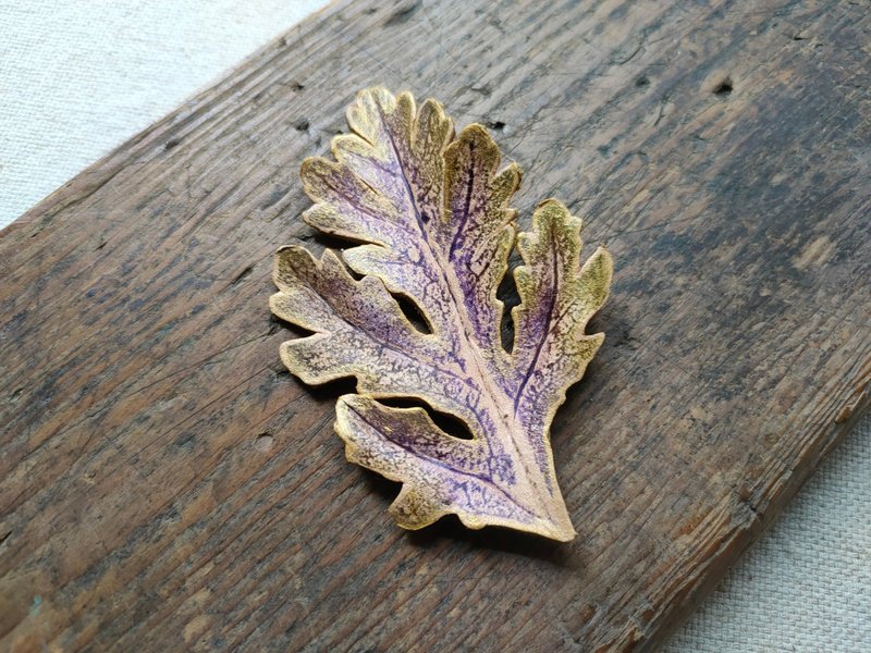 【叶拓系列-山茼蒿/单支】皮革饰品/耳环/钥匙圈/项链/别针 - 钥匙链/钥匙包 - 真皮 