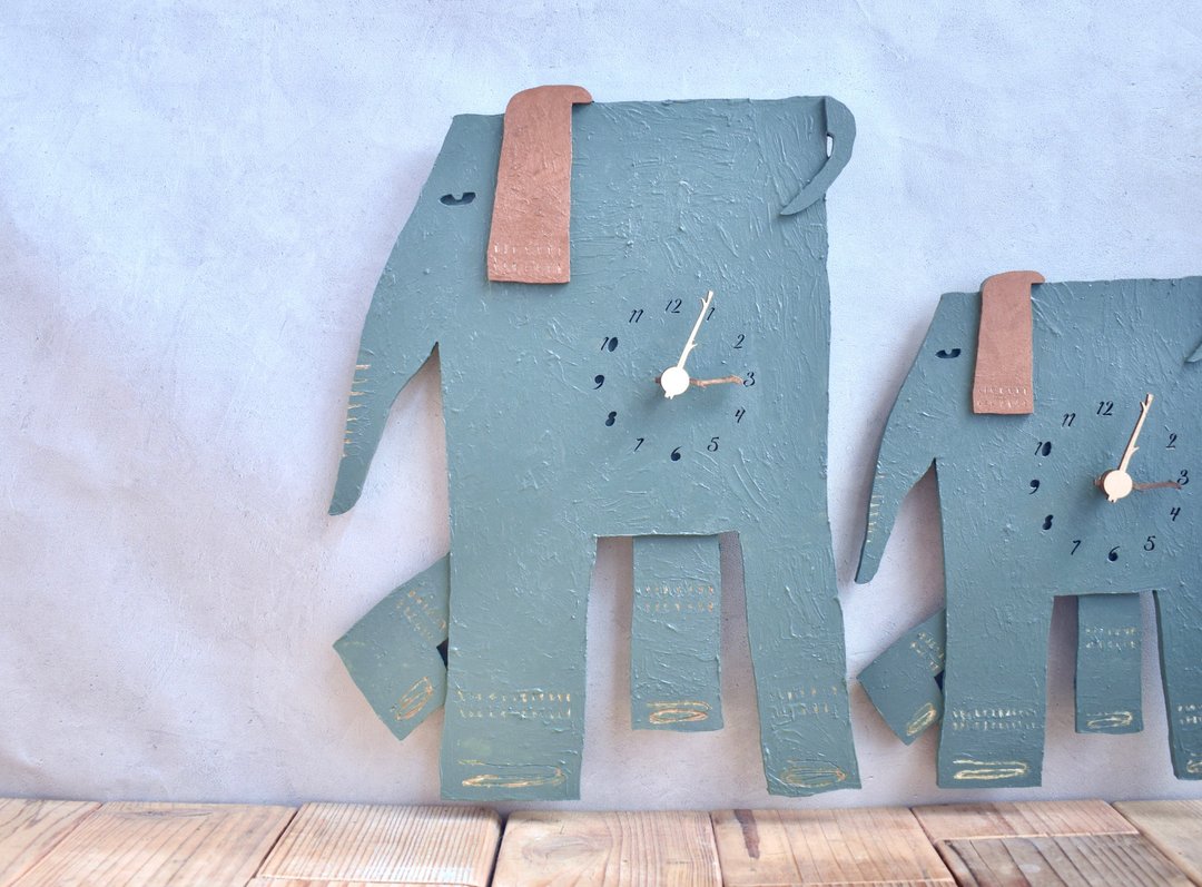 Bronze Shabby Elephant Big Size Clock Wooden Wall Clock - 时钟/闹钟 - 木头 绿色