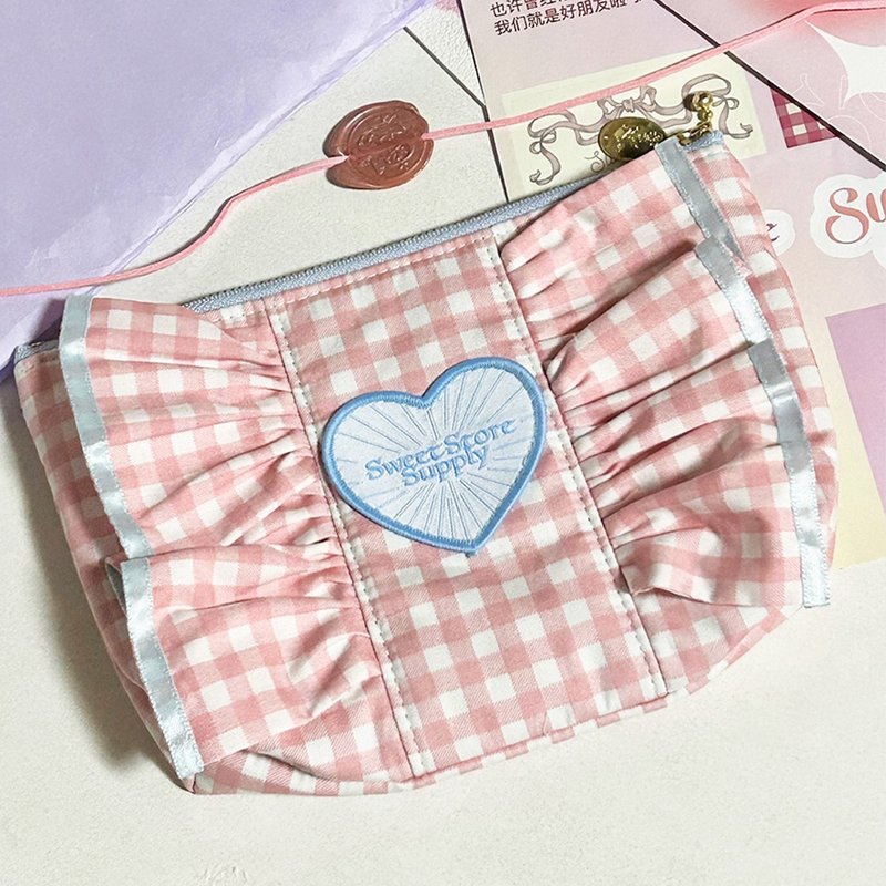 Sweetstore Supply 原创粉格蝴蝶结化妆包 便携收纳包 - 化妆包/杂物包 - 棉．麻 粉红色