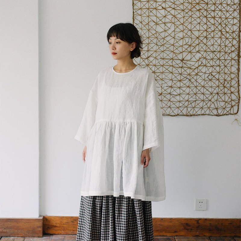 復古色織亞麻細褶上衣 / 超大擺廓形輕薄設計 / 日系文藝三色罩衫 - 女装上衣 - 棉．麻 多色