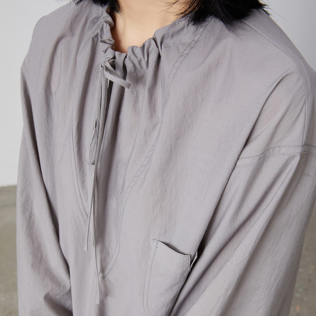 春夏雾灰色暖灰轻薄领口抽绳领套头长袖廓形大衬衫 杲果GAOGUO - 女装衬衫 - 棉 灰色