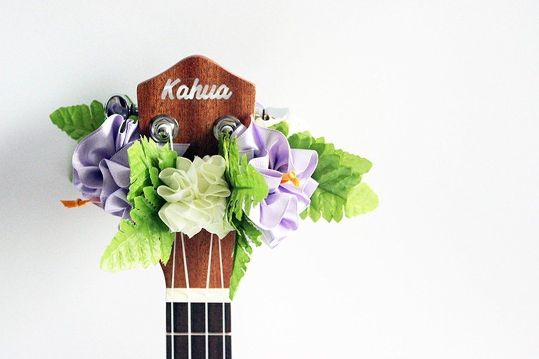 Ukulele lei /  purple hibiscus, Ukulele gifts, Ribbon leis - 吉他/乐器 - 棉 紫色