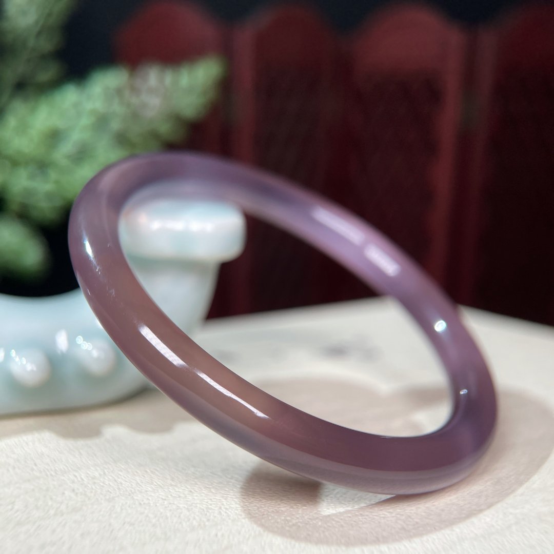 紫玛瑙手镯63MM 冰透细圆条渐变紫玉髓手环 气质美观大气 衬肤色 - 手链/手环 - 半宝石 紫色