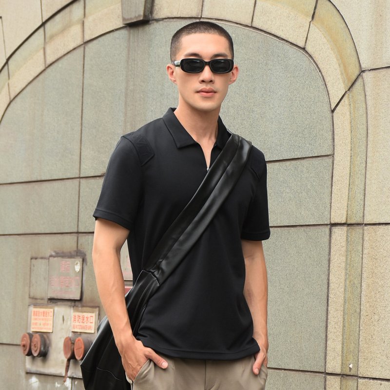 半拉链LOGO立体肩型上衣(THot发热保暖) - 男装上衣/T 恤 - 聚酯纤维 黑色