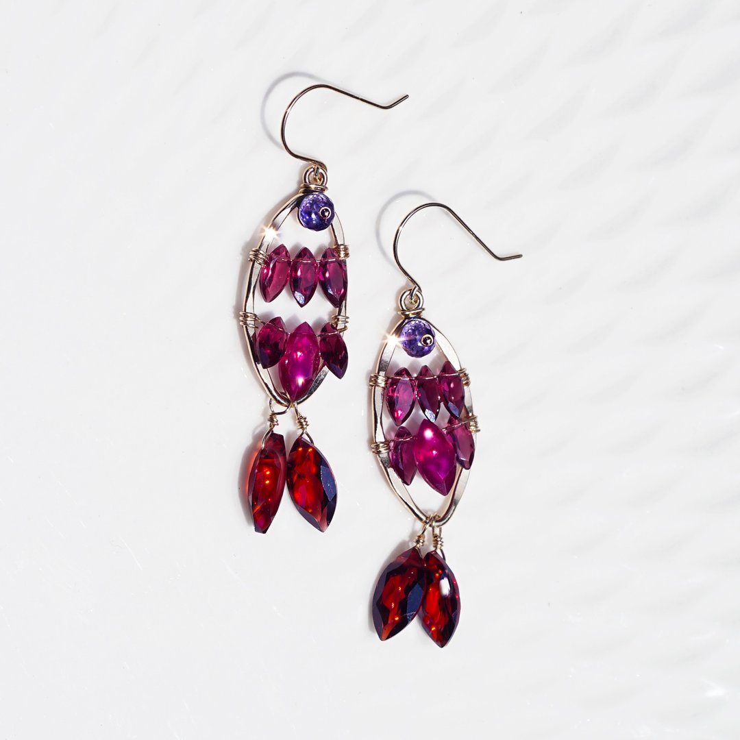 宝石鱼耳环（选用石榴石与红宝石）- 医疗级不锈钢 Jewelry fish - 耳环/耳夹 - 宝石 红色