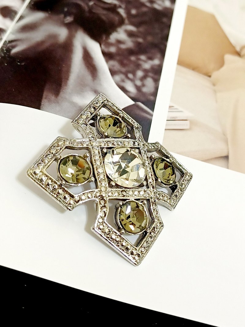 vintage jewelry  别致马尔他莱茵十字 别针 胸针 - 胸针 - 其他金属 