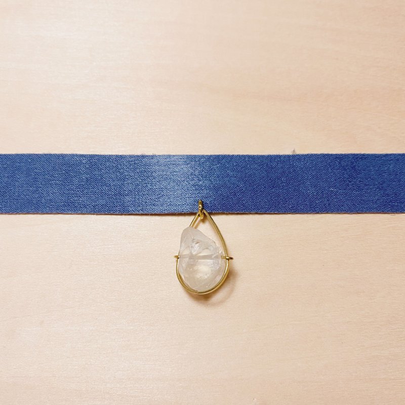 复古黄铜水滴白水晶颈链 - 项链 - 其他金属 蓝色