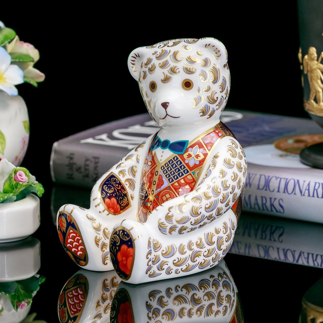 英国制Royal Crown Derby 1999礼物绅士泰迪熊骨瓷伊万里镇纸装饰 - 玩偶/公仔 - 瓷 