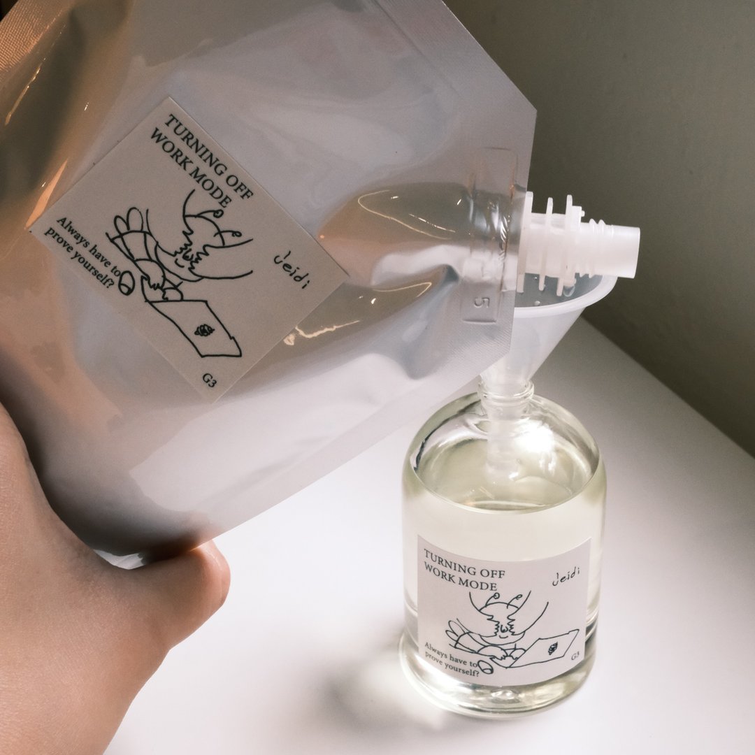 扩香液补充袋 300ml 附赠漏斗 - 香薰/精油/线香 - 精油 