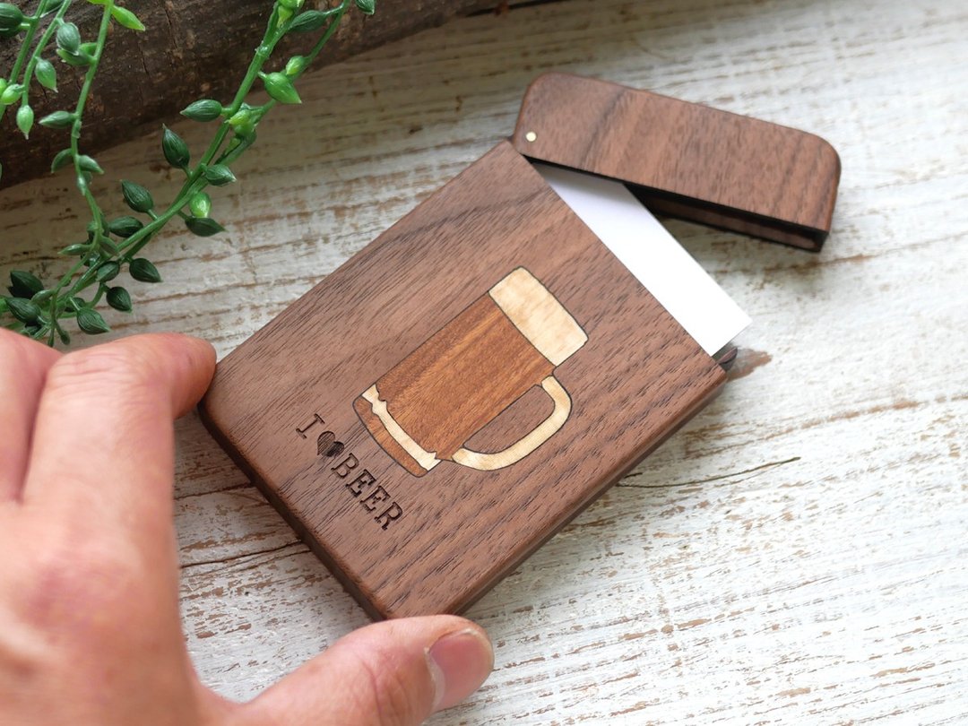 Business card holder dedicated to beer lovers - 名片夹/名片盒 - 木头 咖啡色