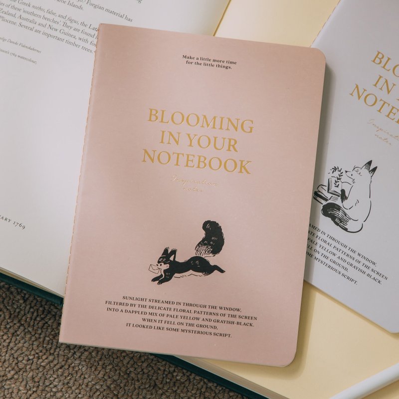 【限时加购111】烫金线装笔记本(方格内页)-甜棕松鼠 - 笔记本/手帐 - 纸 卡其色