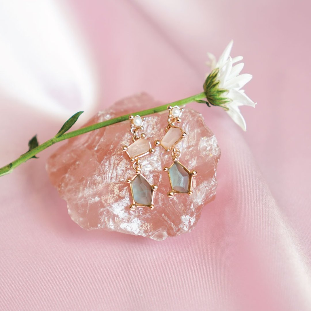 Audrey earrings - 耳环/耳夹 - 半宝石 粉红色