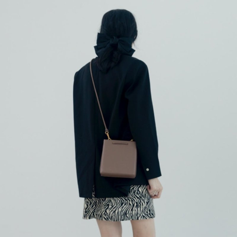 咖啡色 3色入小盒子 雙肩帶簡約定型包身小方包 手提斜背隨行小包 - 侧背包/斜挎包 - 人造皮革 咖啡色