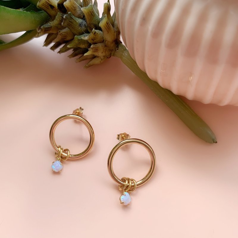 【绝版特惠】圈圈蛋白石耳环 opal - 耳环/耳夹 - 其他金属 白色