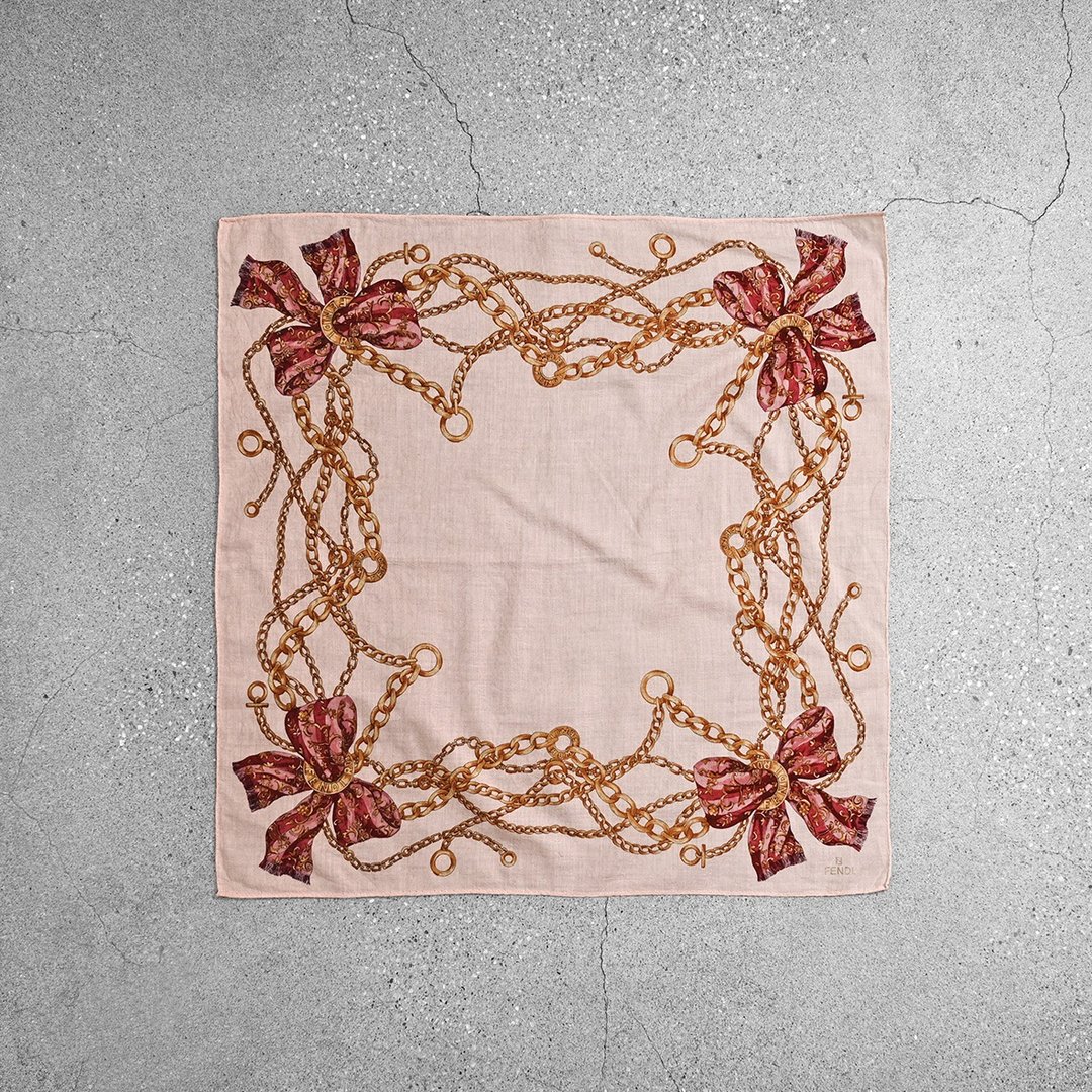 Fendi 古董方巾 / 古董丝巾、丝巾搭配、二手精品、vintage scarf - 手帕/方巾 - 棉 粉红色