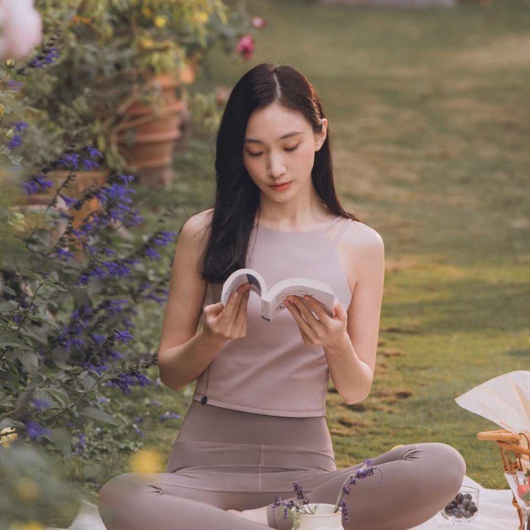 【MACACA】青恬3D背心 - AIE1102 藕荷 - 女装运动衣 - 尼龙 粉红色