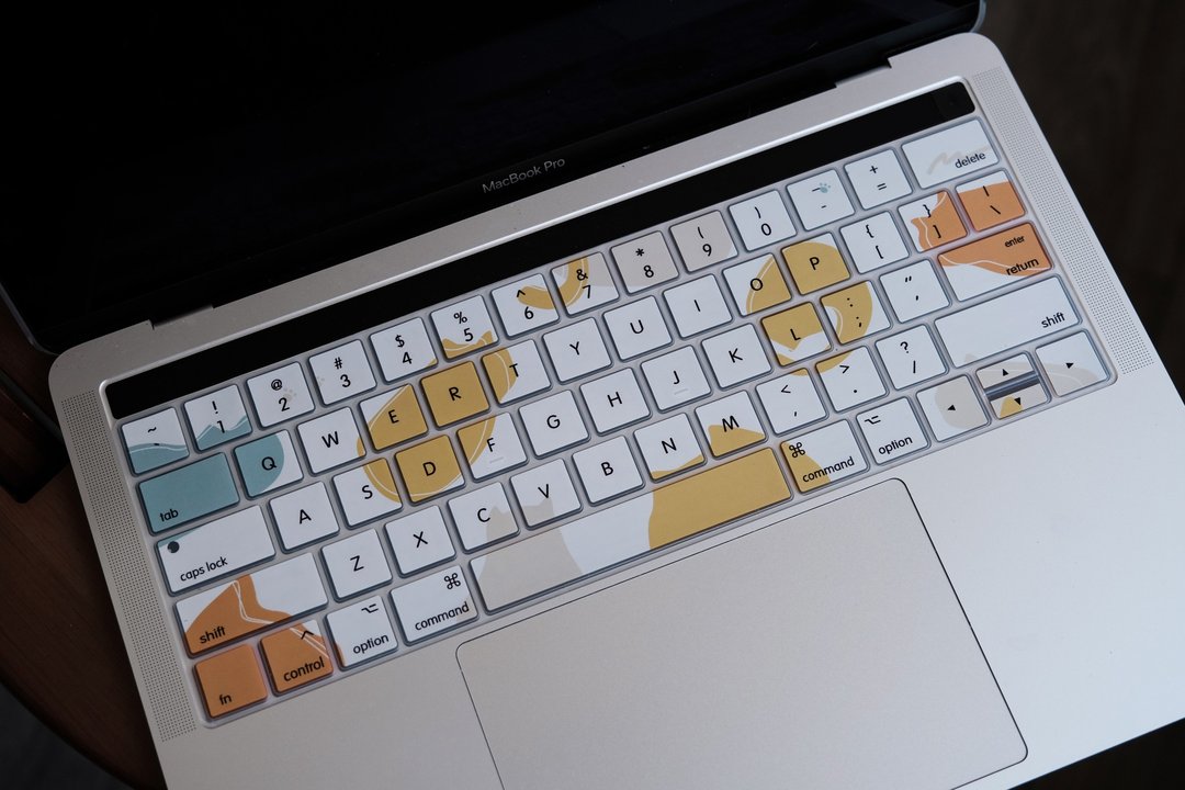 懒惰猫星人防尘防水键盘膜 MACBOOK - 电脑配件 - 塑料 白色