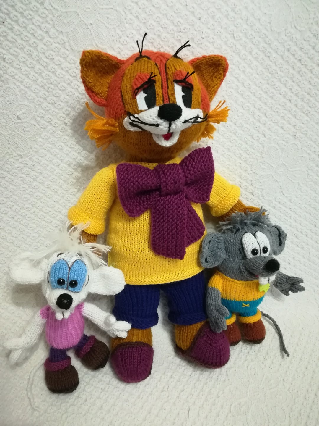 手工针织玩具。善良的猫和狡猾的老鼠。绒毛玩具 - 玩偶/公仔 - 羊毛 金色