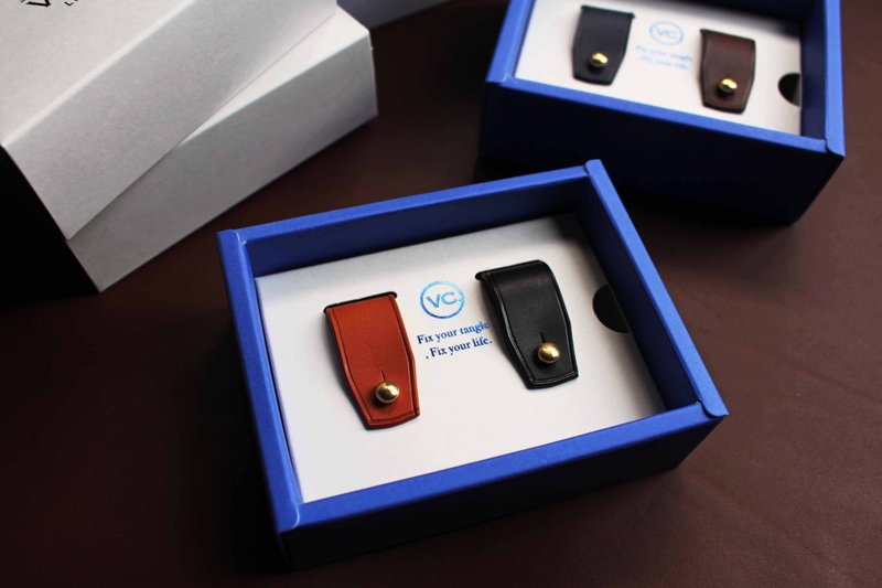 【VULCAN 集线器 2入】意大利植鞣牛皮【自由配色】 - 卷线器/电线收纳 - 真皮 黑色