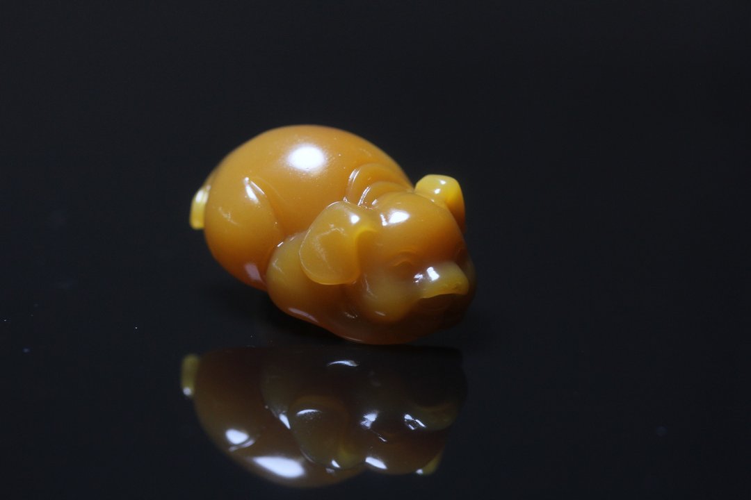 天然黄龙玉立体猪吊坠 手工精工十二生肖猪挂件发财猪属相男女款 - 项链 - 玉石 橘色