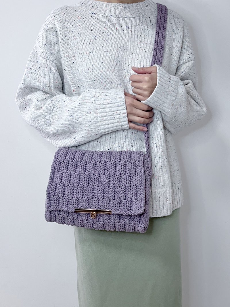 手工钩织Waves斜挎包手袋单肩包深紫色针织鈎织编织手作斜孭袋 - 侧背包/斜挎包 - 棉．麻 紫色