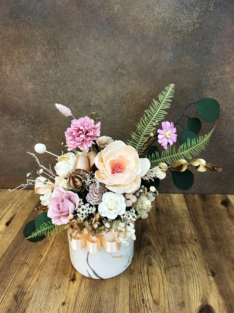 *一心* 开幕花礼 迎宾花礼 永生桌花 香氛桌花 祝贺花礼 - 干燥花/捧花 - 瓷 粉红色